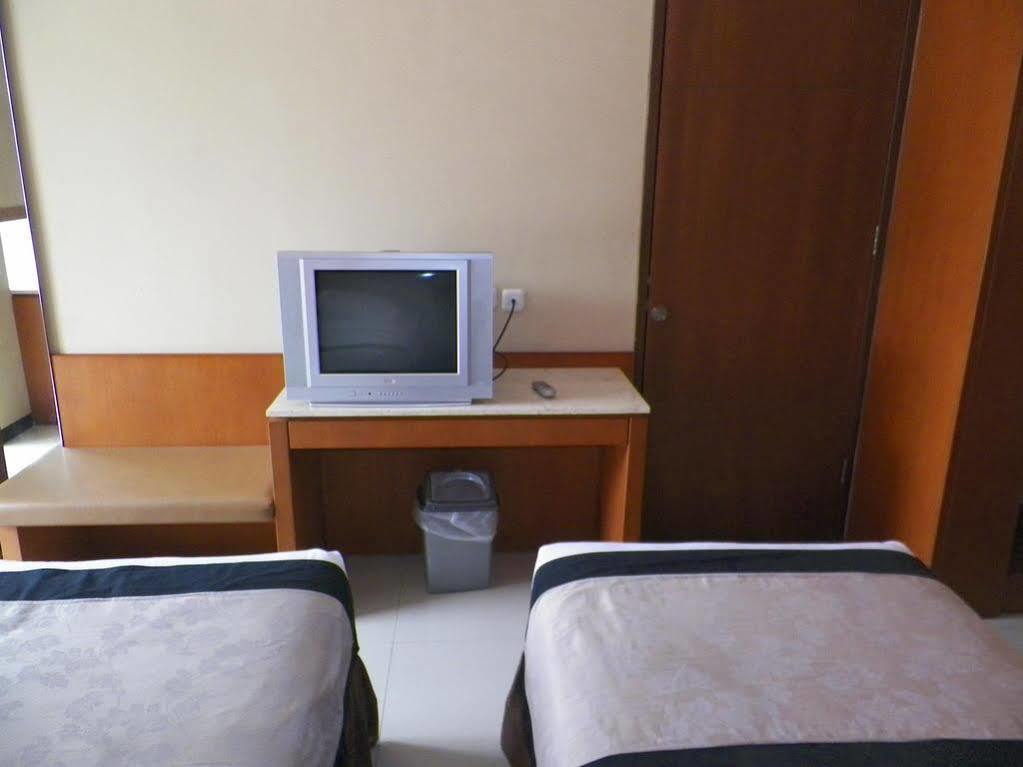 Capital O 874 Hotel Nyland Pasteur Bandung Exterior foto